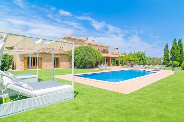 Pool - LA FORCA - Villa with private pool in Santa Margalida. Free WiFi (Santa Margalida)