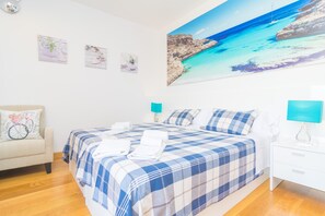 5 slaapkamers, een strijkplank/strijkijzer, gratis wifi, beddengoed
