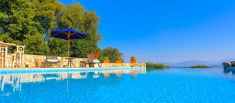 Helona: Villa Estate, oppvarmet basseng, fantastisk utsikt, a / C