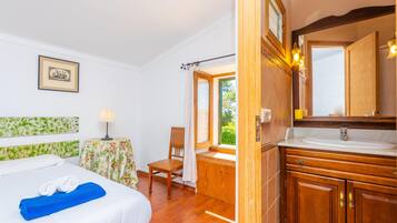 5 chambres, fer et planche à repasser, lits bébé, Wi-Fi gratuit