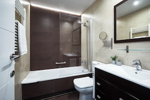 Hair dryer, towels