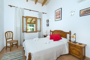 3 bedrooms, in-room safe, iron/ironing board, travel crib - VILLA  BOBIS - RUSTIC STAY (Pollensa)