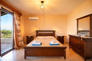 4 quartos, ferros/tábuas de passar roupa, Wi-Fi de cortesia