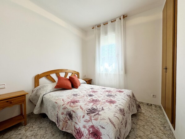 2 Schlafzimmer, Bügeleisen/Bügelbrett, Internetzugang