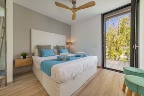 3 bedrooms, iron/ironing board, free WiFi, bed sheets - Villa Alicemar beach (Puerto de Alcudia)