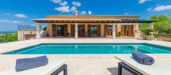SON ROCA - Villa with private pool in Montuïri. Free WiFi