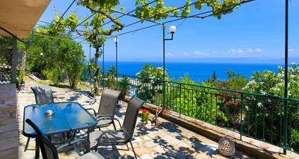 Antigoni Villa Dio: Gemeinschaftspool, herrliche Aussicht, A / C