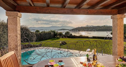 Villa Danza dei Fenicotteri: with private pool and close to the beach.