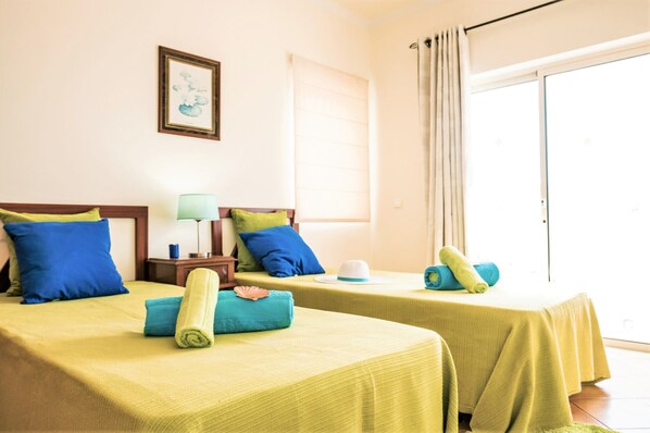 4 bedrooms, in-room safe, iron/ironing board, free WiFi