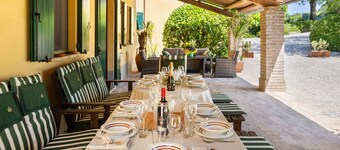 Villa delle Vigne, villa con gran jardín y piscina, cerca de la costa del Adriático
