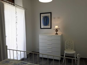 Interior - Harmony, Emotion of Barone house, villa with pool, sea view, free wifi (Sicilia)