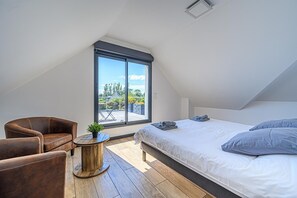 7 bedrooms, iron/ironing board, travel cot, free WiFi - 5 star villa 100 m beach, 18 people, swimming pool, spa, cinema room (Sarzeau)