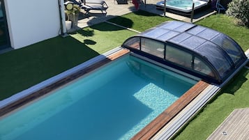 Innenpool, Außenpool