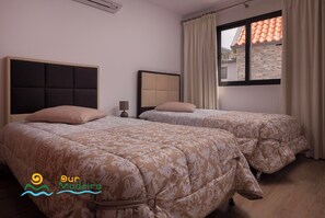 5 habitaciones, tabla de planchar con plancha, wifi y ropa de cama