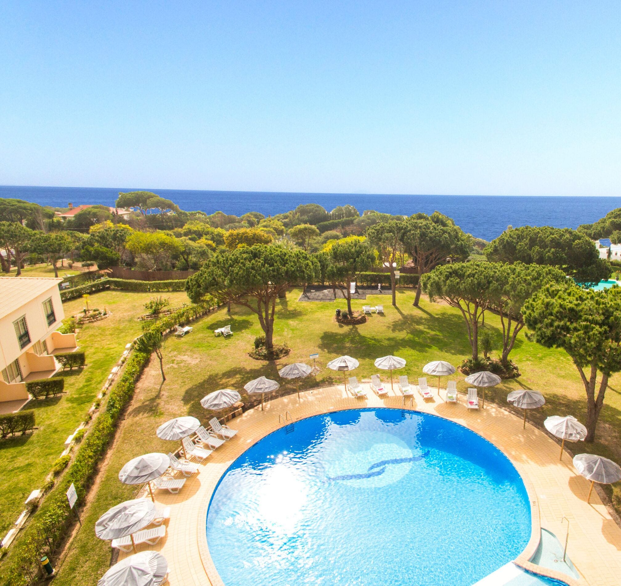 Alberca al aire libre 