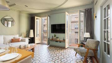 TV, DVD player, books, offices