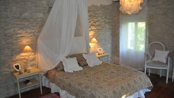 3 chambres, fer et planche Ă repasser, Wi-Fi, draps fournis