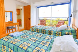 2 chambres, fer et planche à repasser, Wi-Fi gratuit, draps fournis