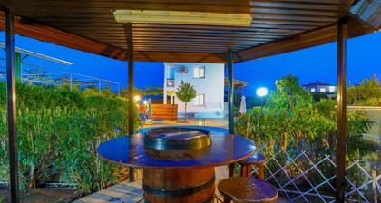 Villa Arsinoe Finiki: Latchi villapool, A/C, Wi Fi, Seaviews