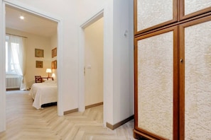 2 bedrooms, iron/ironing board, free WiFi, bed sheets - Apartment for 4 people stylishly furnished near Spanish Steps (Rome)
