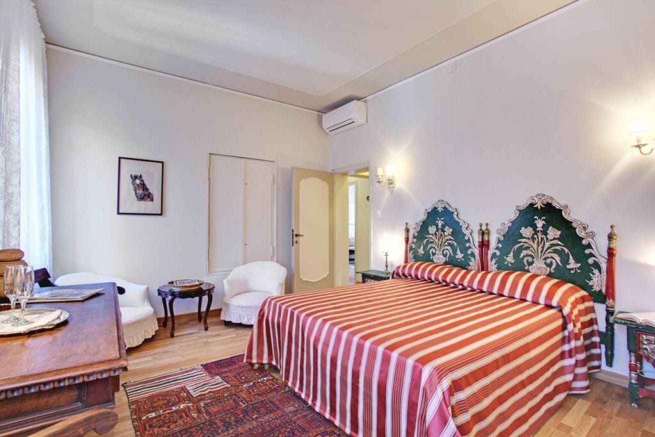 4 bedrooms, iron/ironing board, free WiFi