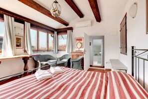 4 Schlafzimmer, Bügeleisen/Bügelbrett, kostenloses WLAN