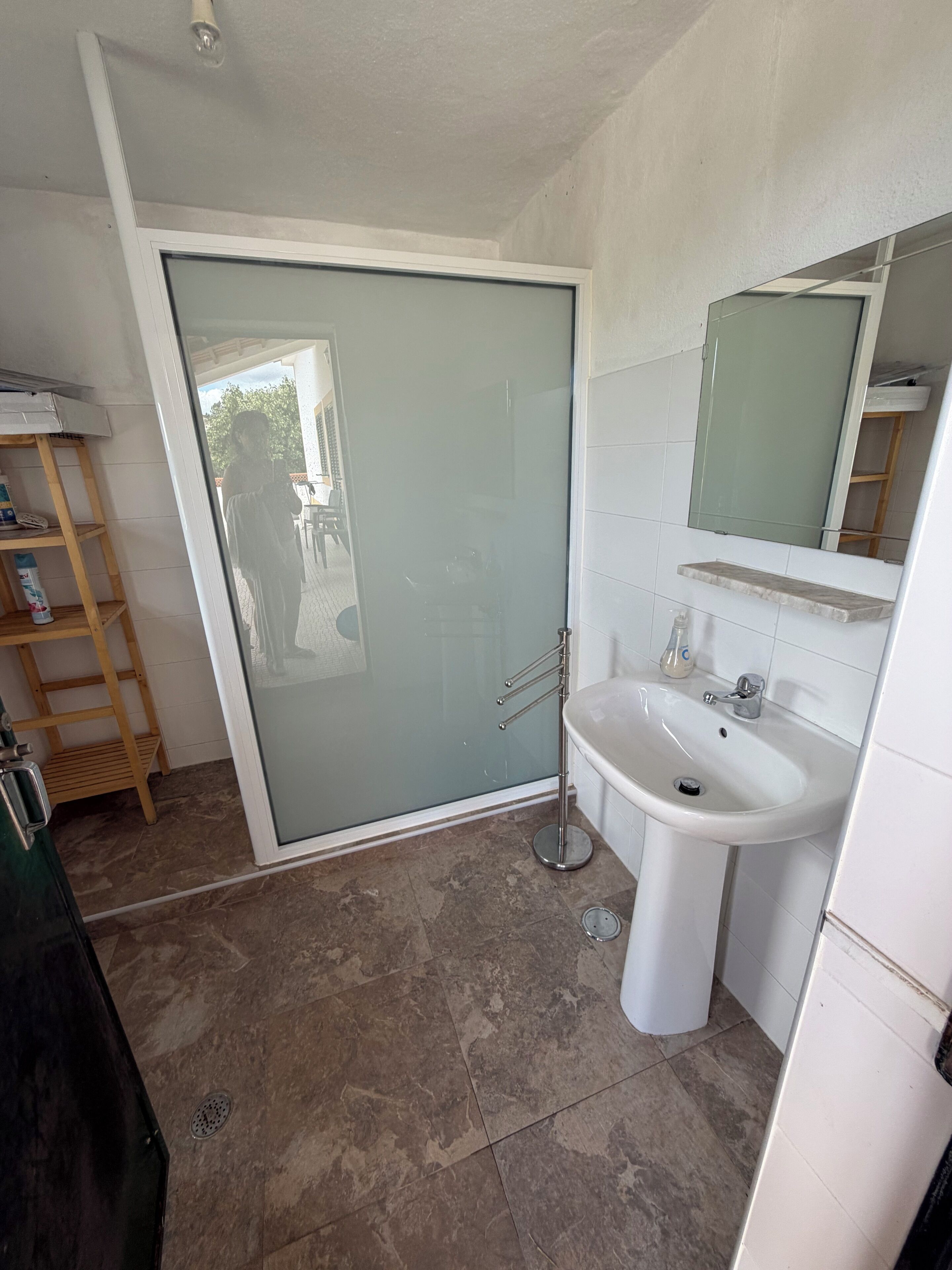 Dusche, Haartrockner, Bidet, Handtücher