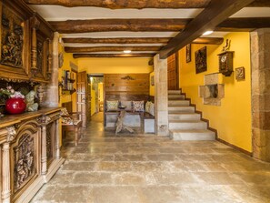 Interior - Magnificent 15 bedroom villa Spain|XXL Pool, BBQ, Gamesroom|Beaches & Barcelona (sils)