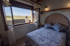 4 soverom, strykejern/-brett, reiseseng for barn og wi-fi (inkludert)