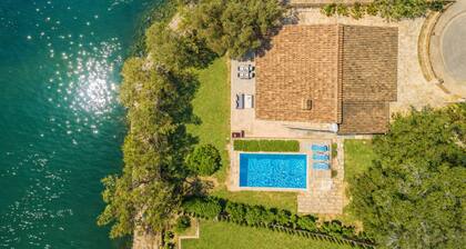 EL LAGO :) Talo 6 hengelle Puerto de Alcudiassa 500mtr meren rannalta. Wifi ja ilmastointi