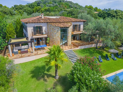 Villa Hidden Retreat / Denga