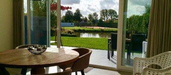 Cozy vacation home on the beautiful coast of Zeeland for 5 people