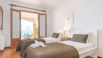 5 slaapkamers, een strijkplank/strijkijzer, gratis wifi, beddengoed