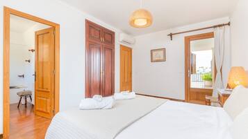 5 chambres, fer et planche Ă repasser, Wi-Fi gratuit, draps fournis