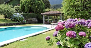 Piscine extérieure, piscine chauffée