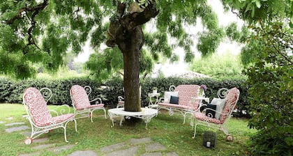 Lago Maggiore, hermosa villa con piscina y amplio jardín en el Lago Maggiore