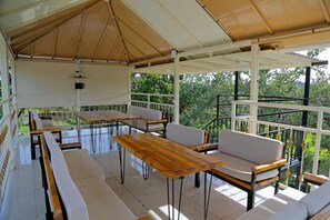 ระเบียง