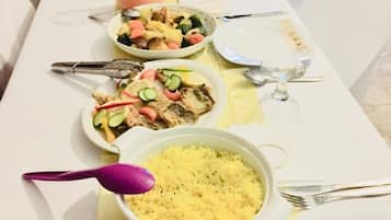 Daily English breakfast (ZAR 75 per person)