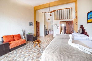 Premium bedding, free WiFi, bed sheets - Mahasand Suites, Hostel & Hotel (Mahahual)