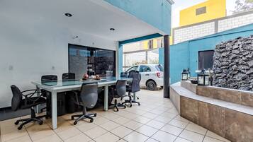 Desayuno a la carta (MXN 100 por persona)