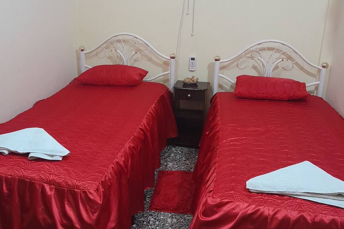 3 habitaciones, colchones con pillow-top, minibar y wifi gratis