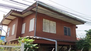 Unclassified image, 5 of 11, button - Kaewhouse-Homestay (Lop Buri)