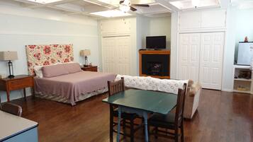 Romantic Suite, 1 King Bed, Non Smoking | View from room