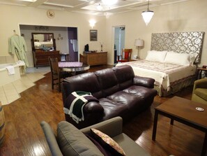 1 bedroom, premium bedding, individually decorated