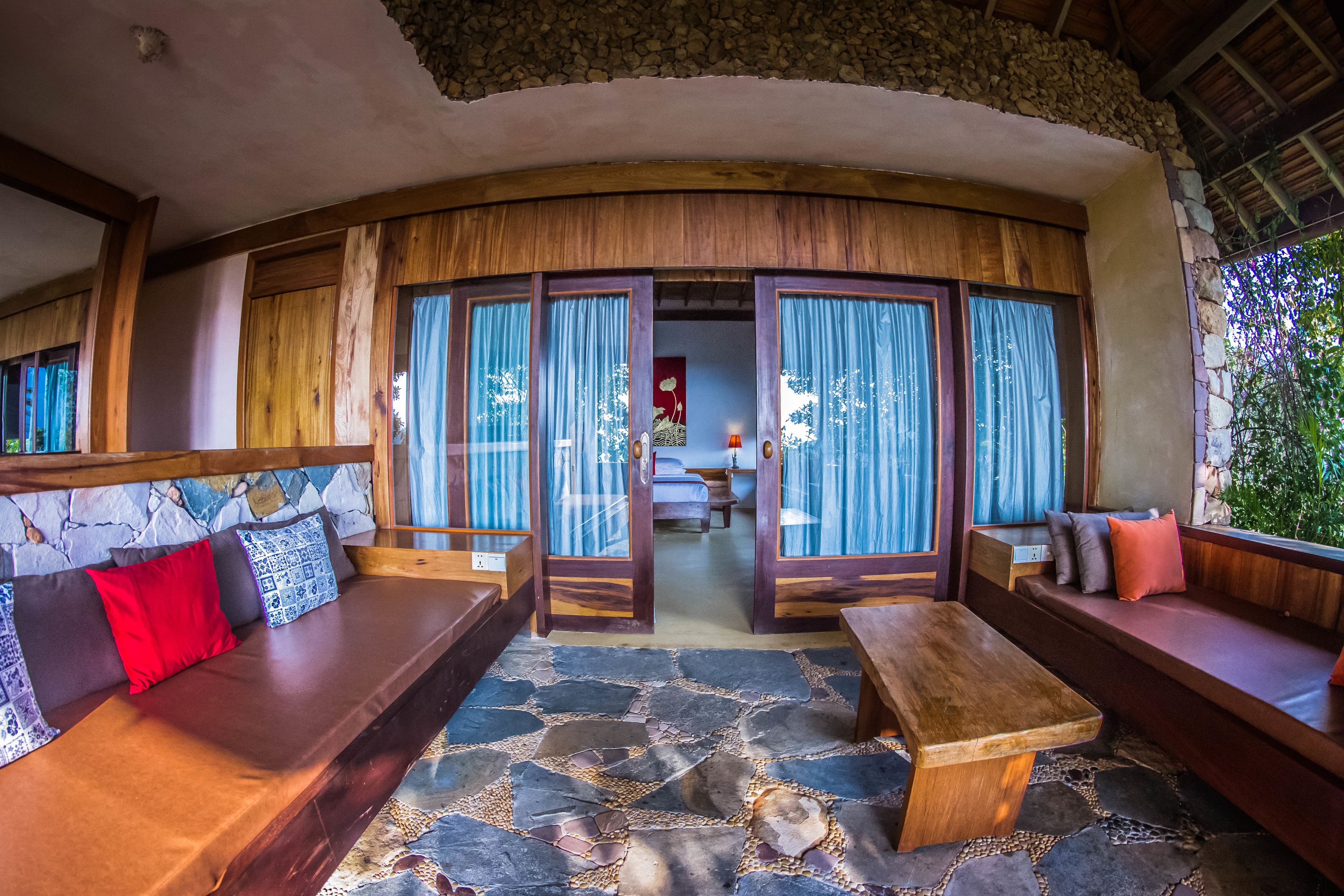 cliff residence ocean superior | balcony view