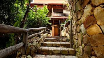 Façade de lâhĂ©bergement