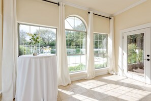 Breakfast area - The Plantation House Boutique Inn (Pflugerville)