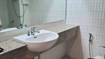 Deluxe Double Bed New 3 | Bathroom