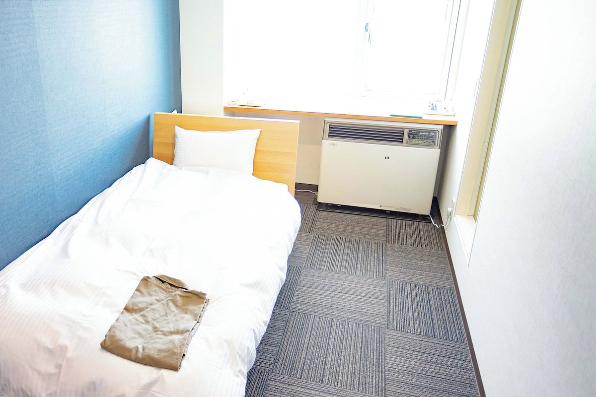 Habitación individual básica (Western Style) | Wifi gratis y ropa de cama