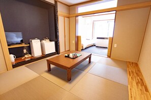 Habitació Comfort (Japanese Western Style) | Wifi gratuïta i roba de llit